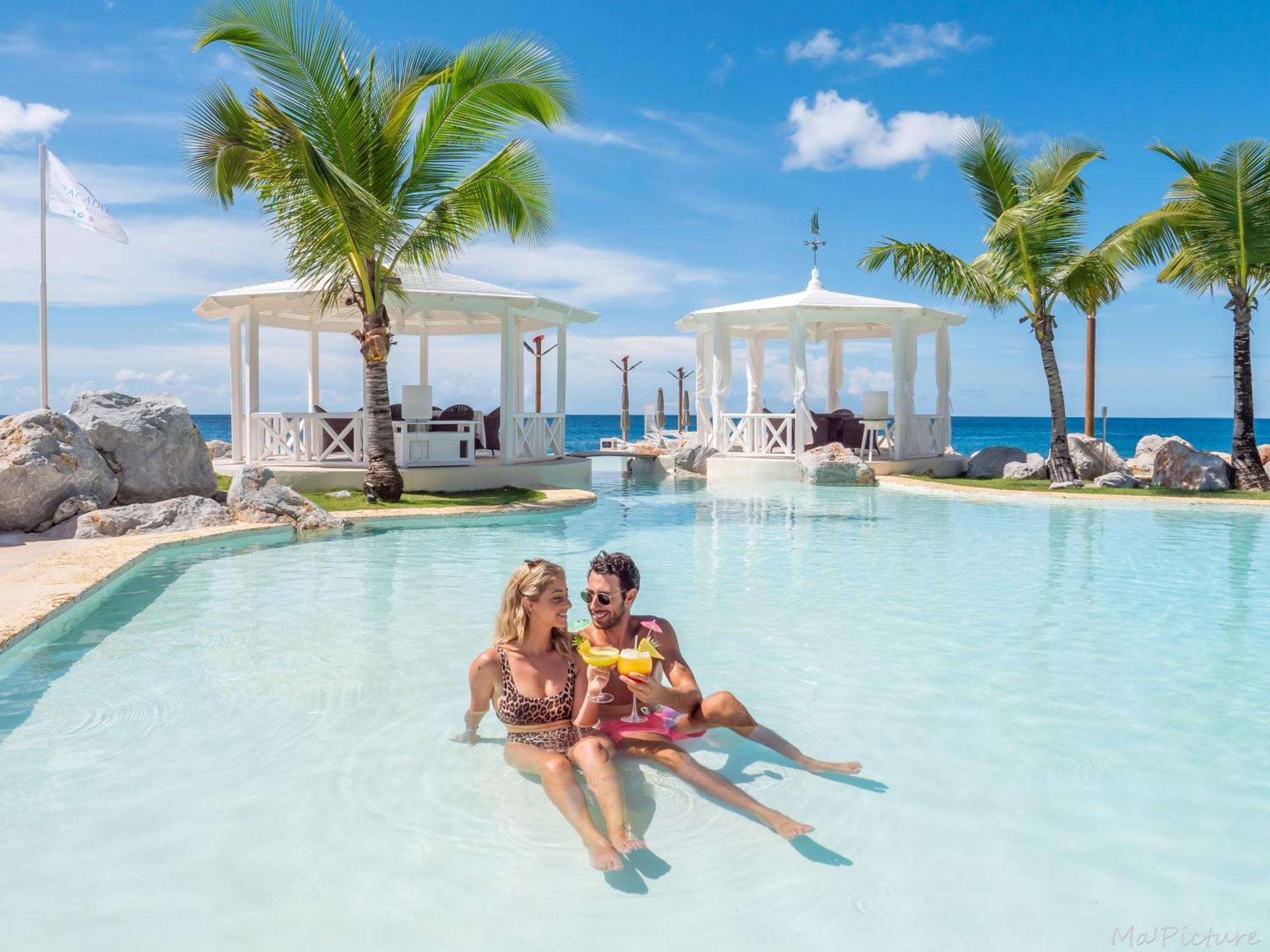 Tracadero Beach Club & Holidays Rentals บายาฮิเบ ภายนอก รูปภาพ