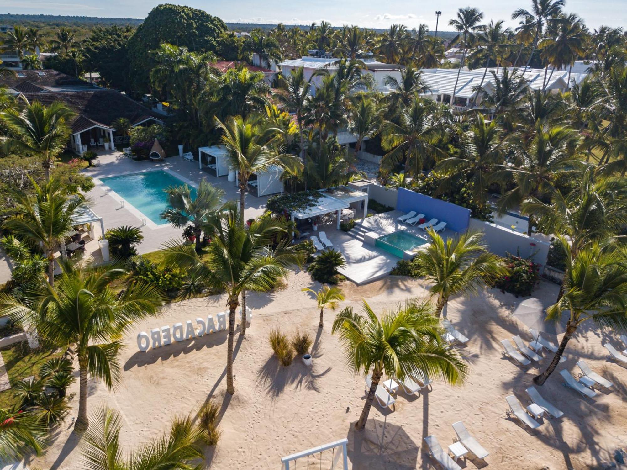 Tracadero Beach Club & Holidays Rentals บายาฮิเบ ภายนอก รูปภาพ