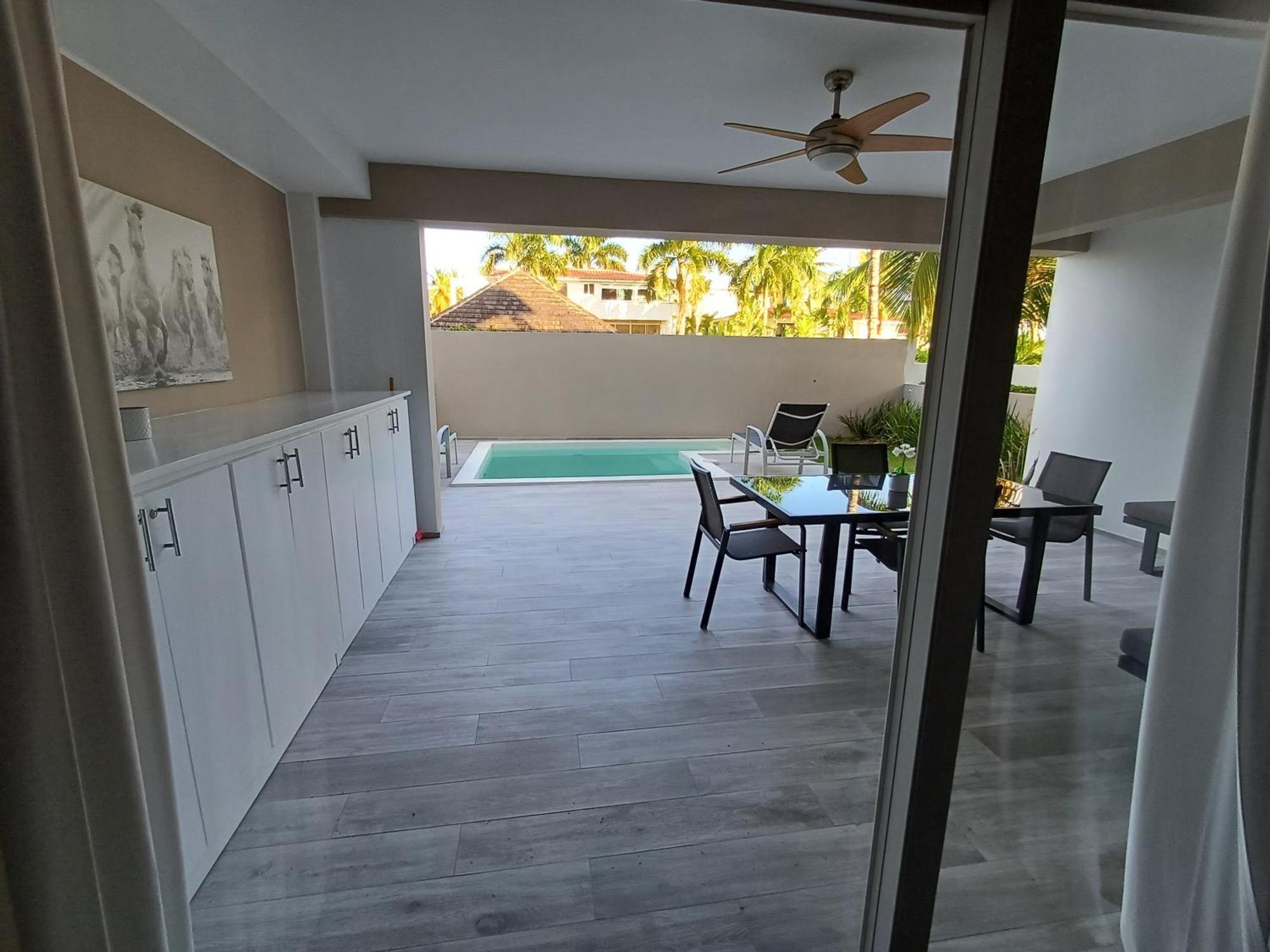 Tracadero Beach Club & Holidays Rentals บายาฮิเบ ห้อง รูปภาพ