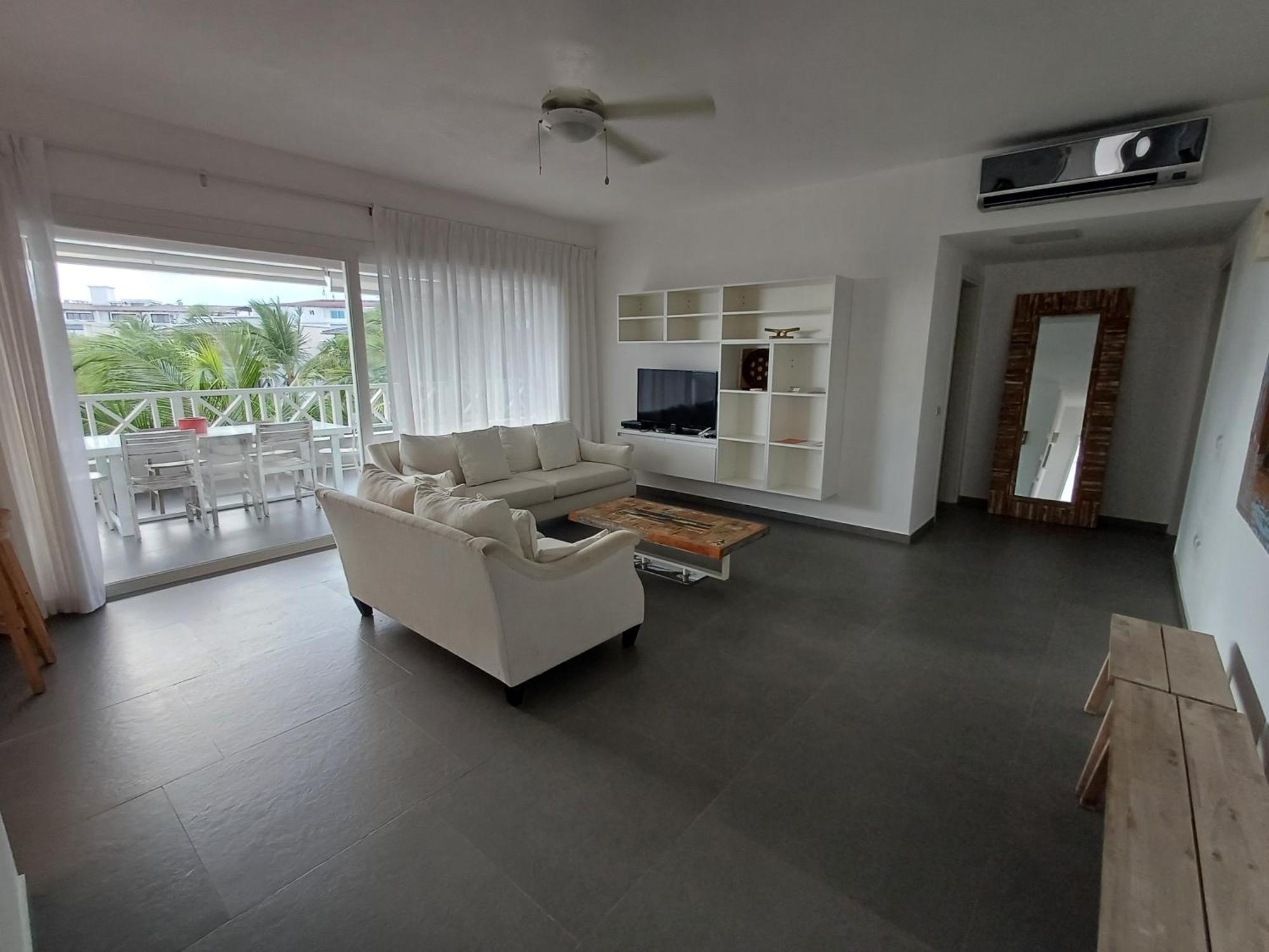Tracadero Beach Club & Holidays Rentals บายาฮิเบ ภายนอก รูปภาพ